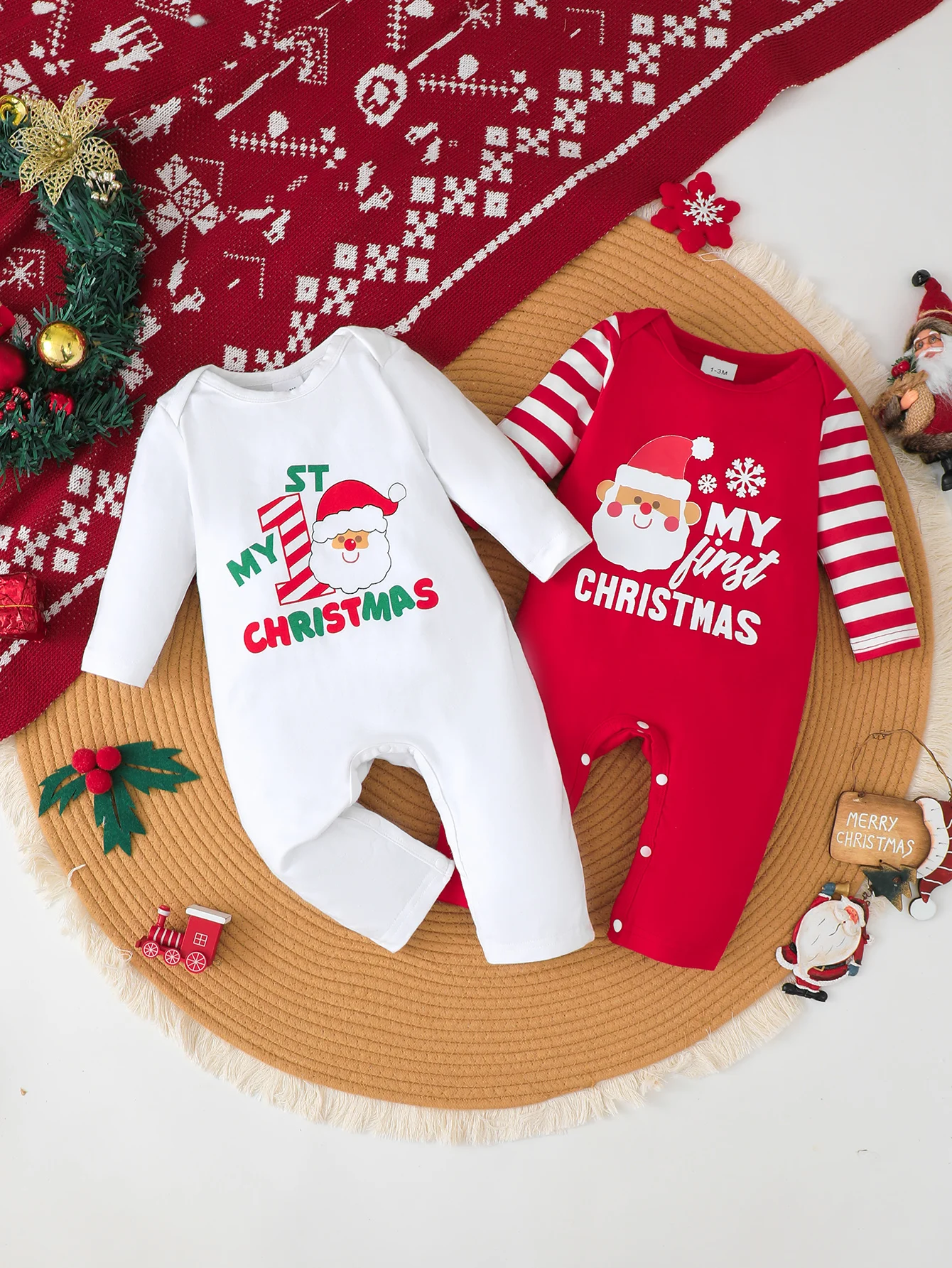 مجموعة رومبير عيد الميلاد الأولى للأطفال: ملابس مكونة من قطعتين مطبوع عليها سانتا "عيد الميلاد الأول".