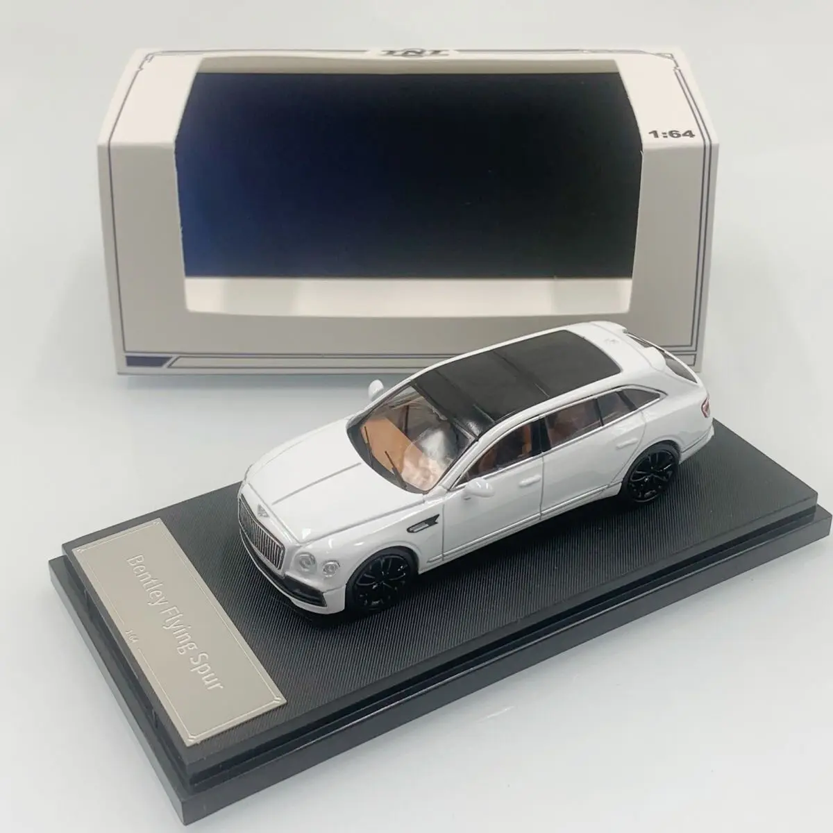 tnt-1-64-フライングスパー合金車ダイキャスト＆おもちゃの車両ミニチュアスケールモデルカー子供向け