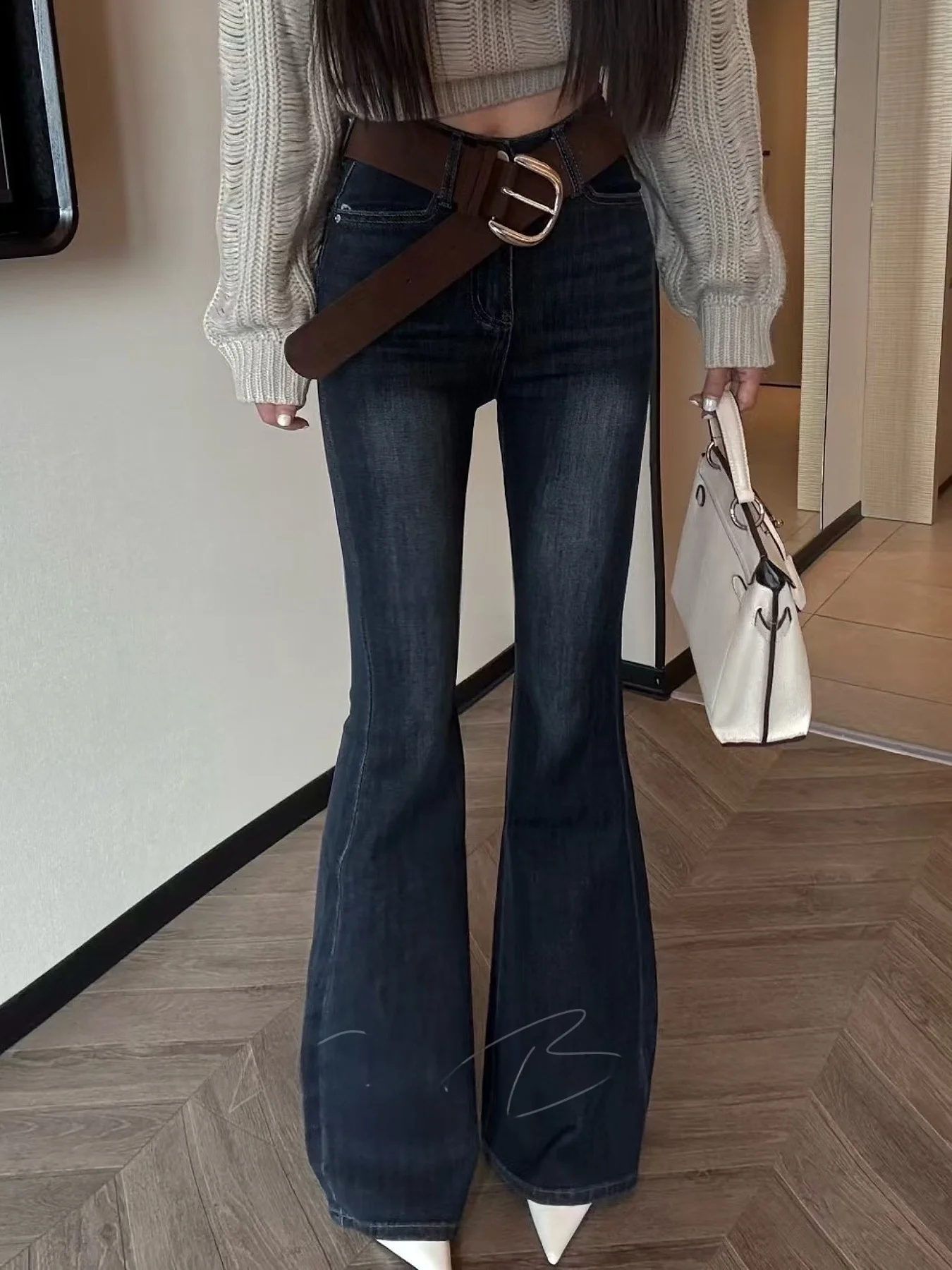 

Ретро-джинсы с высокой талией для женщин, осенние, темно-синие, расклешенные, из хлопкового стрейч-денима, с дизайнерскими карманами