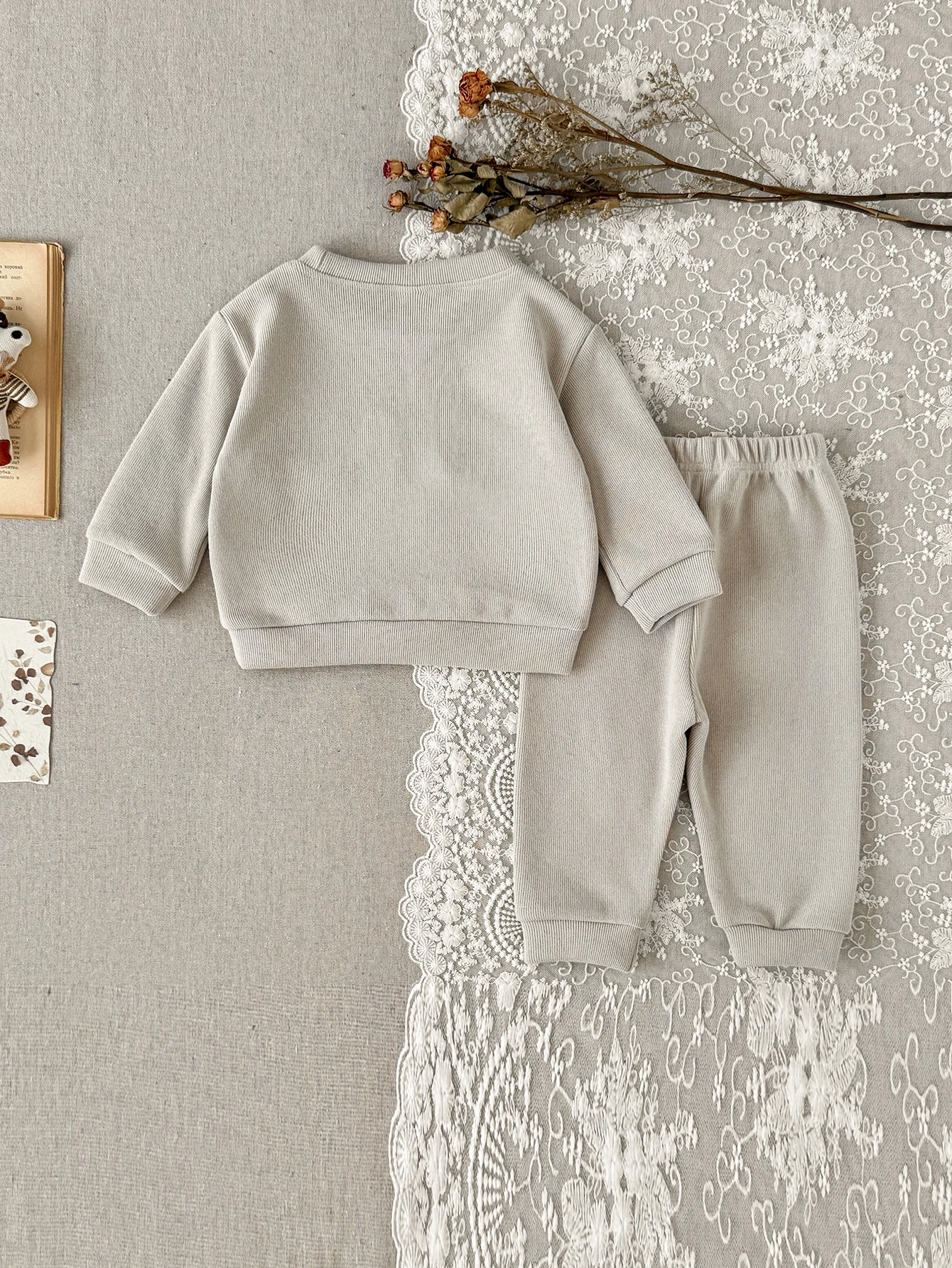 Spring Autumn Baby Boy Letter Towel Embroidery Sweatshirt Set Crew Neck Waffle Top Jogger Pants Infant 2Pcs Outfit