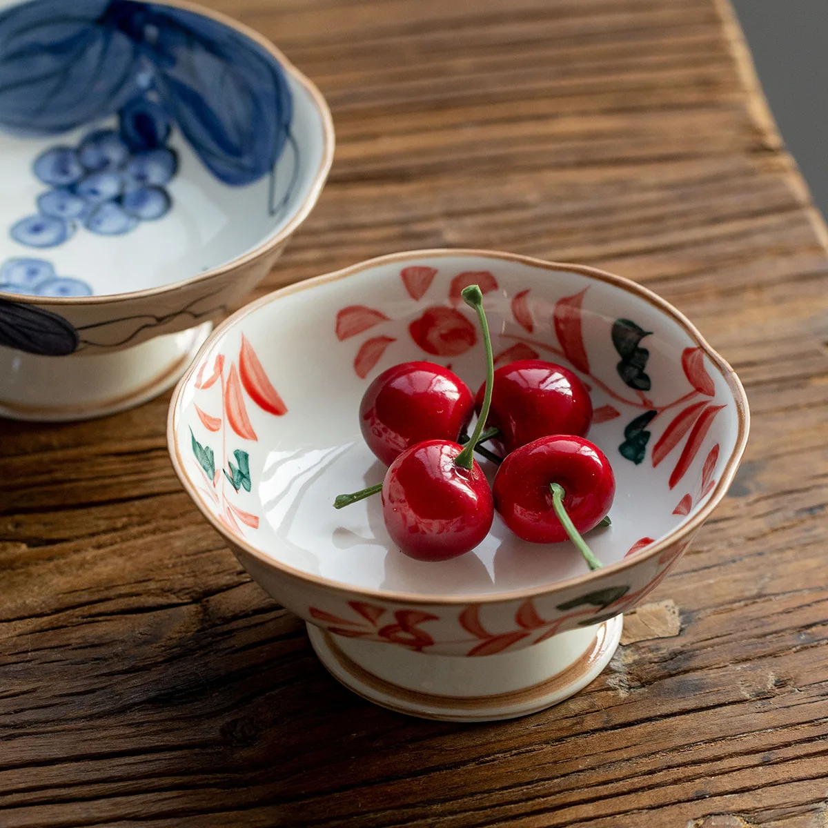 plato-japones-retro-de-ceramica-con-base-alta-para-frutas-y-pasteles-uso-general-hecho-a-mano-con-diseno-floral-plato-redondo-de-japon