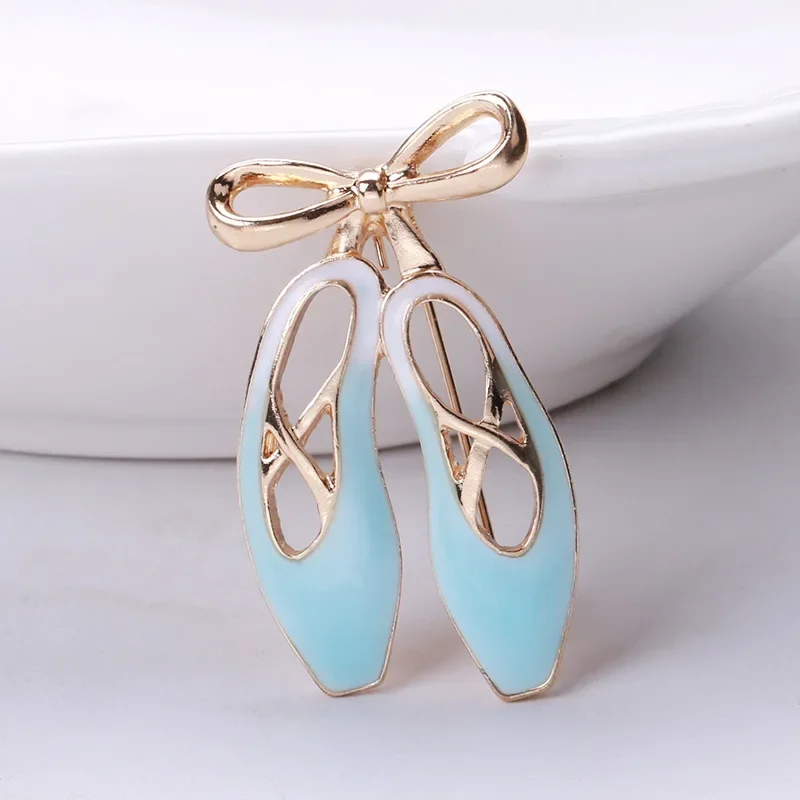 Dmari Women Brooch Trendy Lapel Pin 3 Color Cute Ballet Shoes Enamel Badge Party Accessories For Clothing Luxury Jewelry