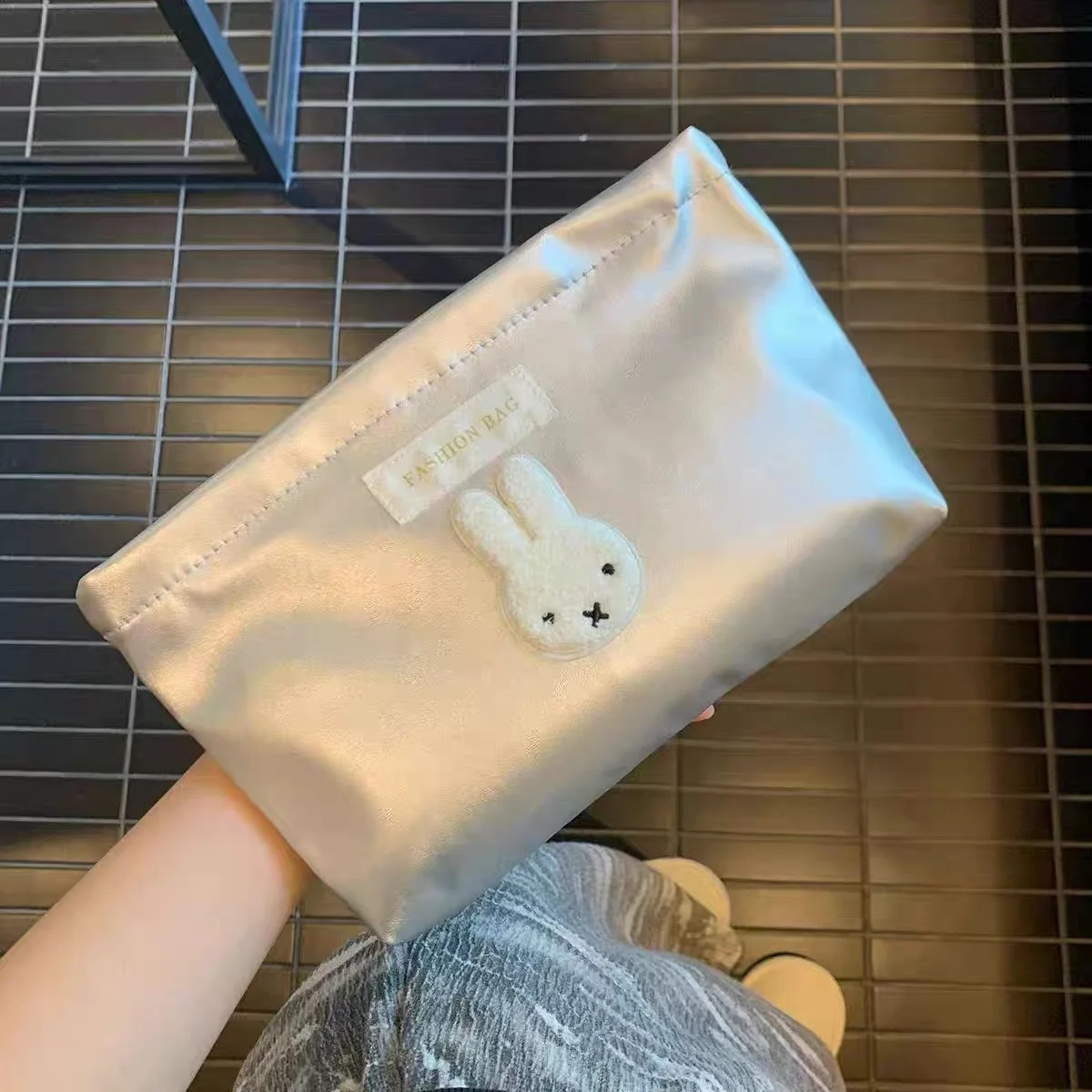 

New Miffy Silver Large Capacity Zipper Makeup Bag Couple Cartoon Embroidery Portable Toilet Bag Kawaii Girls' Storage Bag