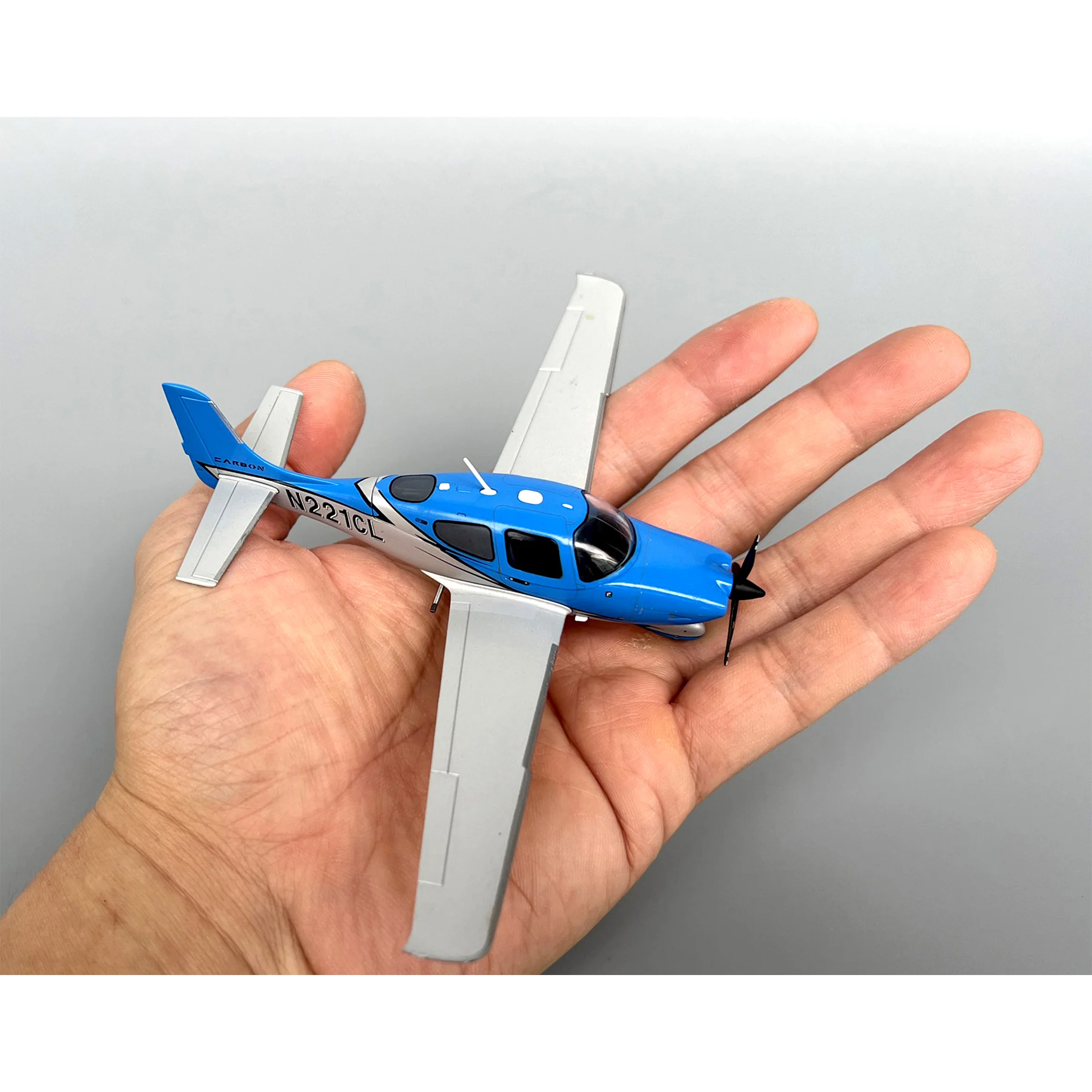 Modelo de avión de un solo motor de carbono 1/72 SR22T-GTS, colección de aleación N221CL