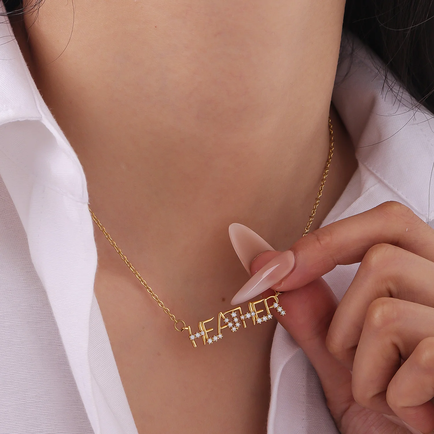 collar-con-nombre-3d-personalizado-colgante-de-letra-con-circonitas-dispersas-chapado-en-oro-de-18k-joyeria-moderna-y-minimalista-regalo-para-mujer