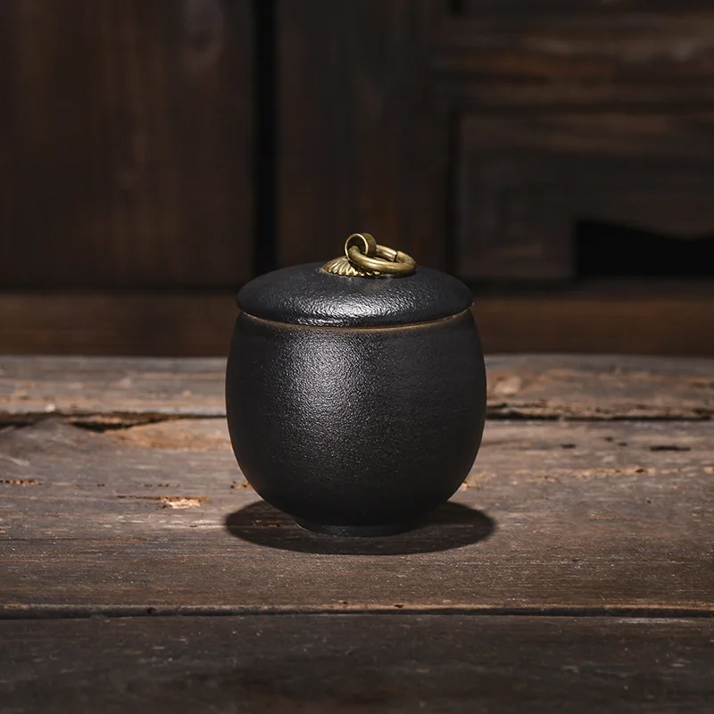 European Oval Ceramic Tea Caddy Sealed Moisture Proof Portable Tea Caddy Coffee Candy Nut Jar Food Container Home Decoration