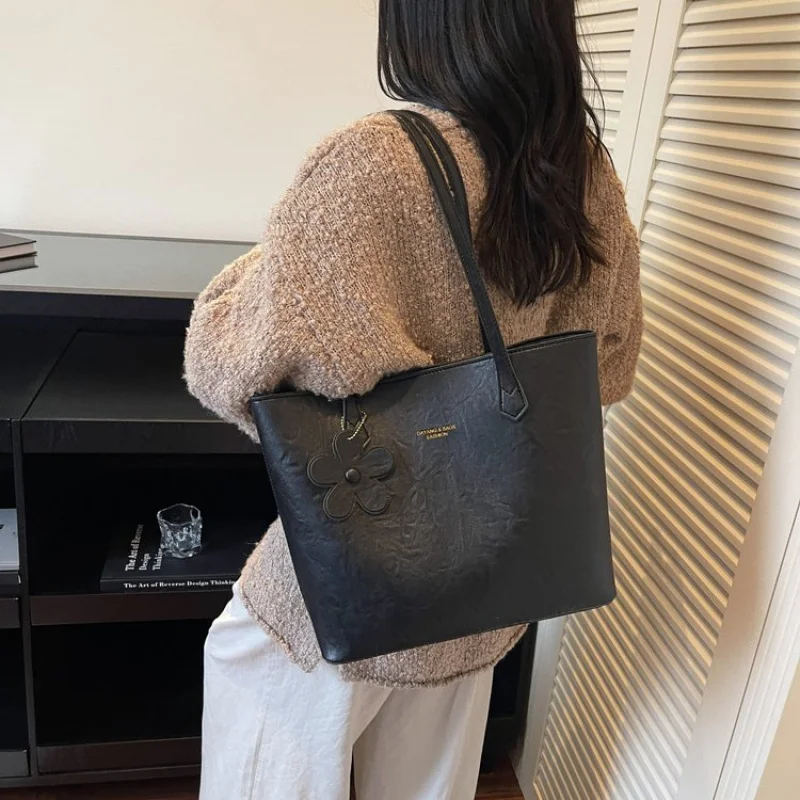 

Superior Women's Crossbody-Bag Made Of Microfiber Leather Featuring Cyprus Casual Vintage Lightweight Daily Look