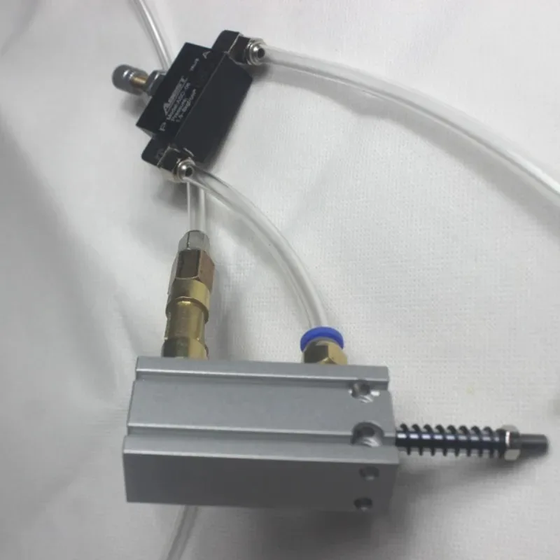 microcomputer fully automatic chain machine accessories, oil suction pu-mp coating assembly