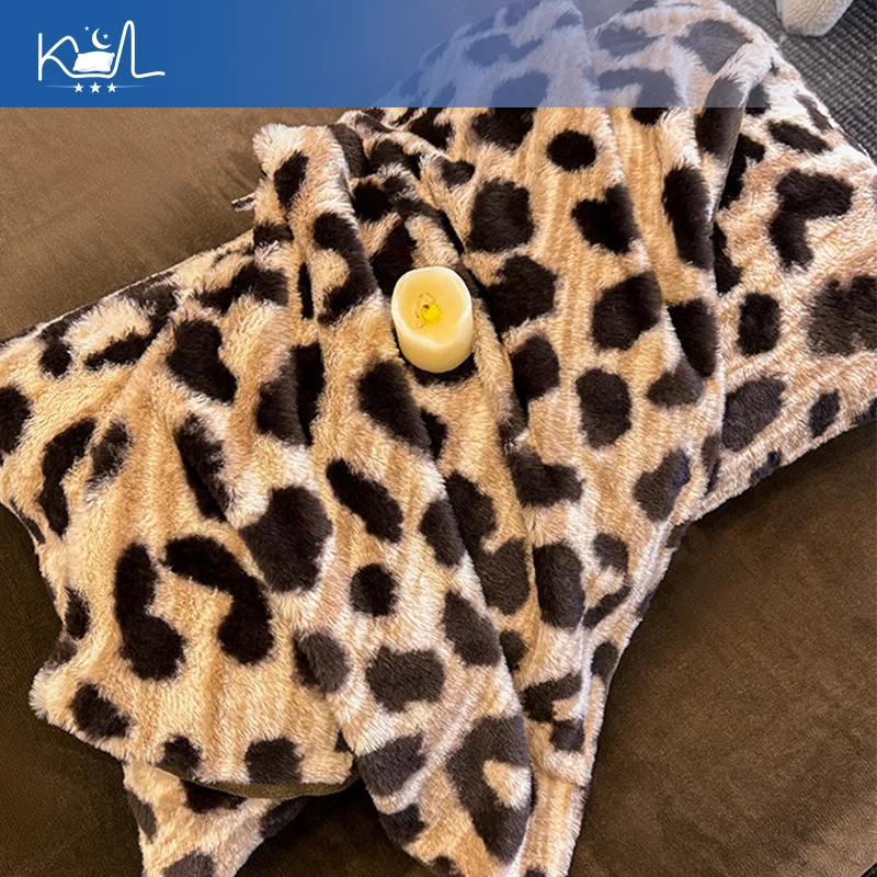 Leopard Print 4 Piece Milk Fleece Bedding Set, Winter Thick Double-Sided Warm Duvet Cover with Pillowcases, Soft Home Textile