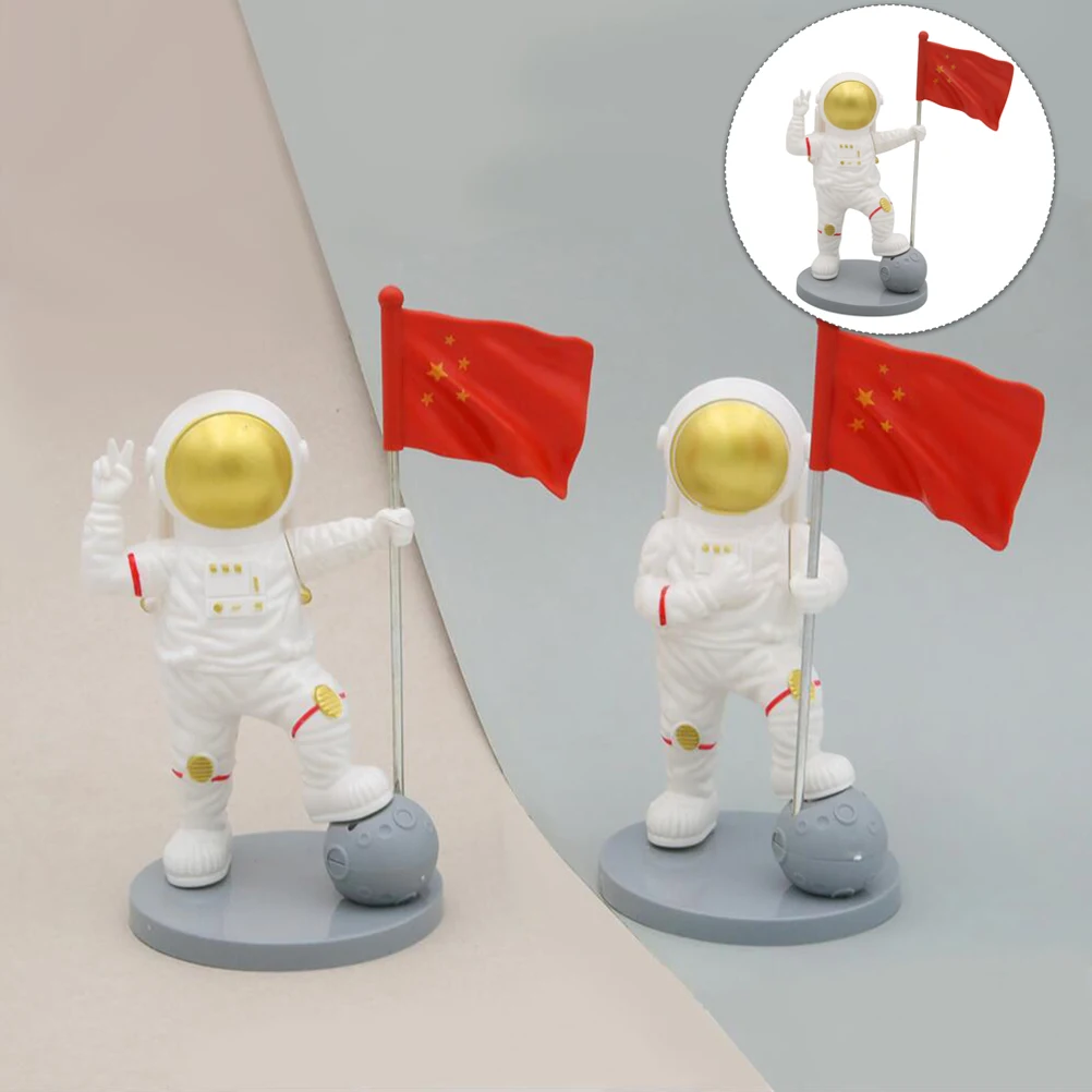 

Astronaut Cake Adorn Plastic Model Mini Statue Decor for Cake Car Home Cartoon Shape Long Use Lightweight Storage