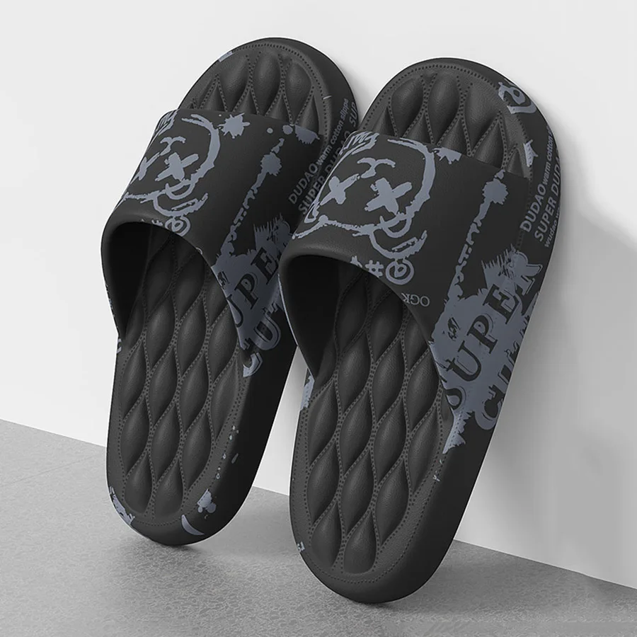 Bear Graffiti Print Men Slippers Home Sandals for Men Flip Flops Thick Soft EVA Non-slip Women Slippers Summer Beach Slippers