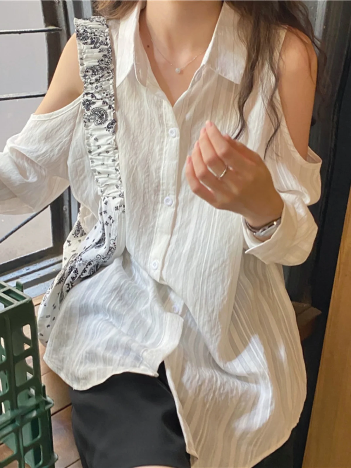 

White Women's irt Spring Stripe Long Sve oulder Dig Design Korean Sle Straight Cut Button up Pure Color Collar