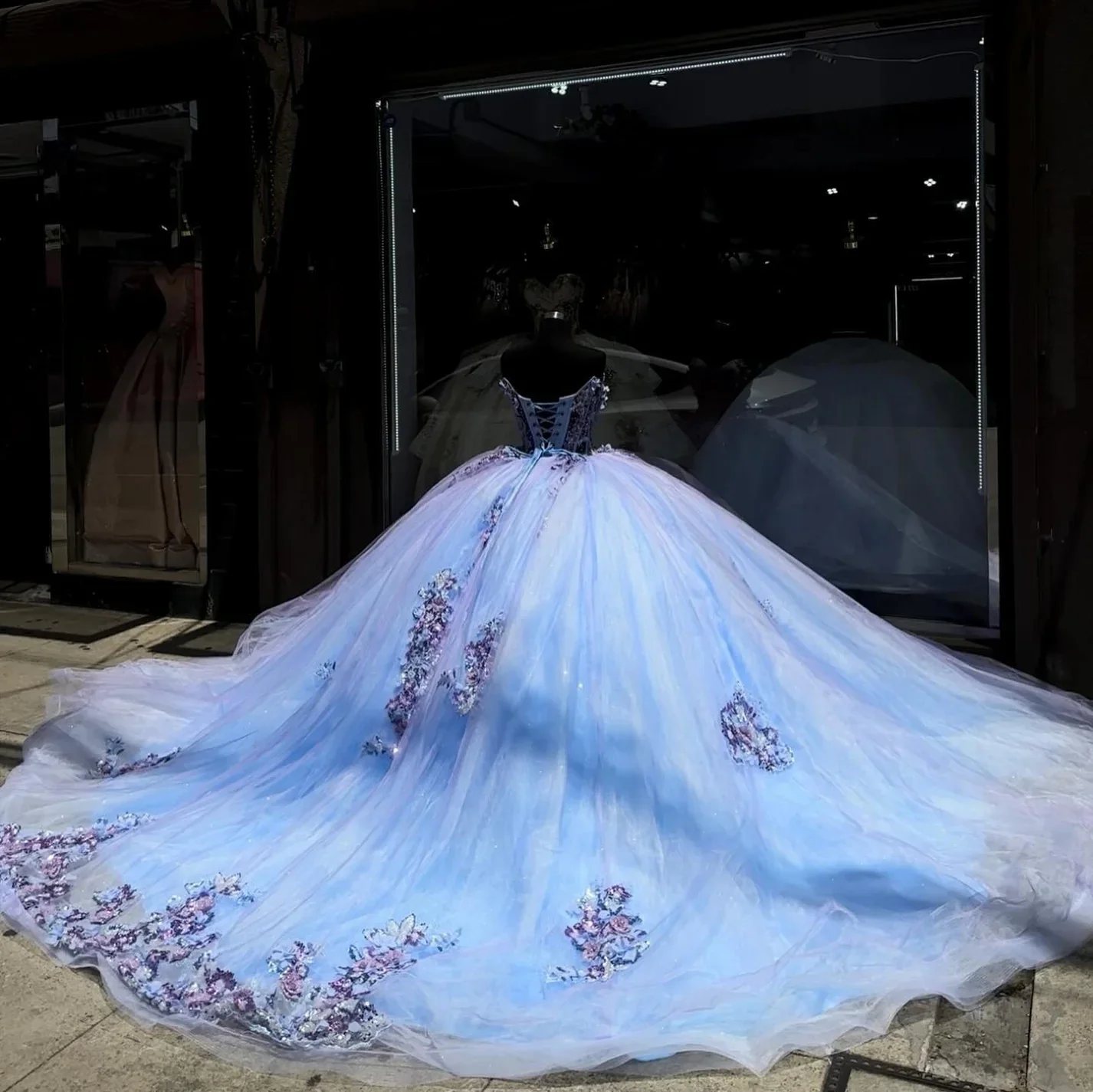 ANGELSBRIDEP-vestidos de quinceañera de princesa azul, vestido de baile de flores, Apliques de encaje, corsé de cuentas sin tirantes, tul dulce 16, personalizado