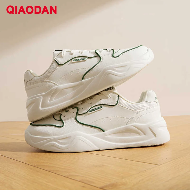 

QIAODAN Men's Sports Shoes 2025 Fashion Waterproof Leather Spliced Lightweight Casual Hardwearing Sneaker Outdoor QXL053251524R