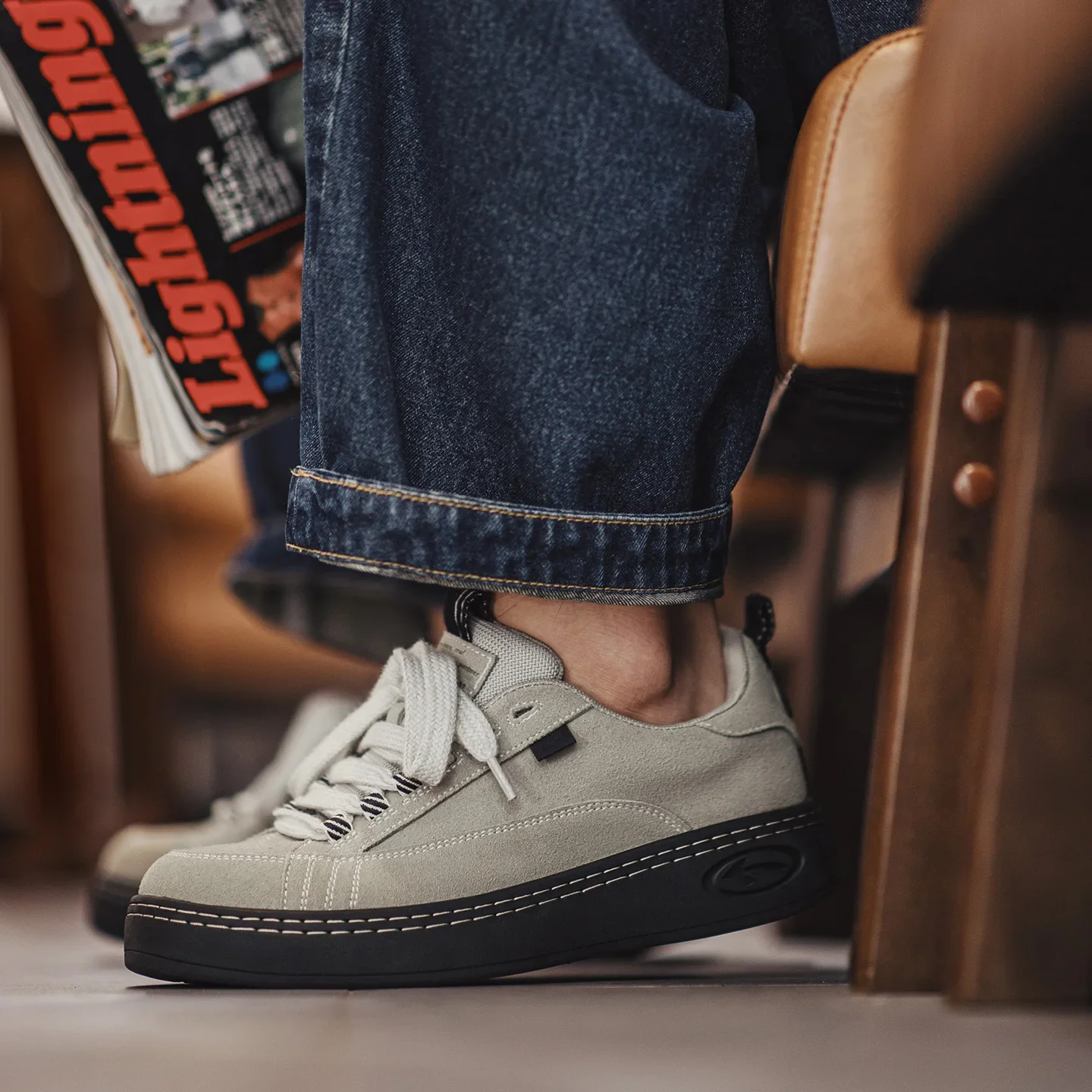 

Maden Men's Casual Grey Board Shoes Chunky Platform Height-Increasing Retro Laced Round Toe Low-Cut Skate Shoes for Fall Winter