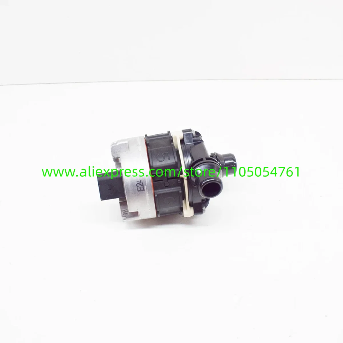 A0005007500 coolant pump   C190 X290 C-CLASS W205 C205 E-CLASS S213 W213 G-CLASS W463