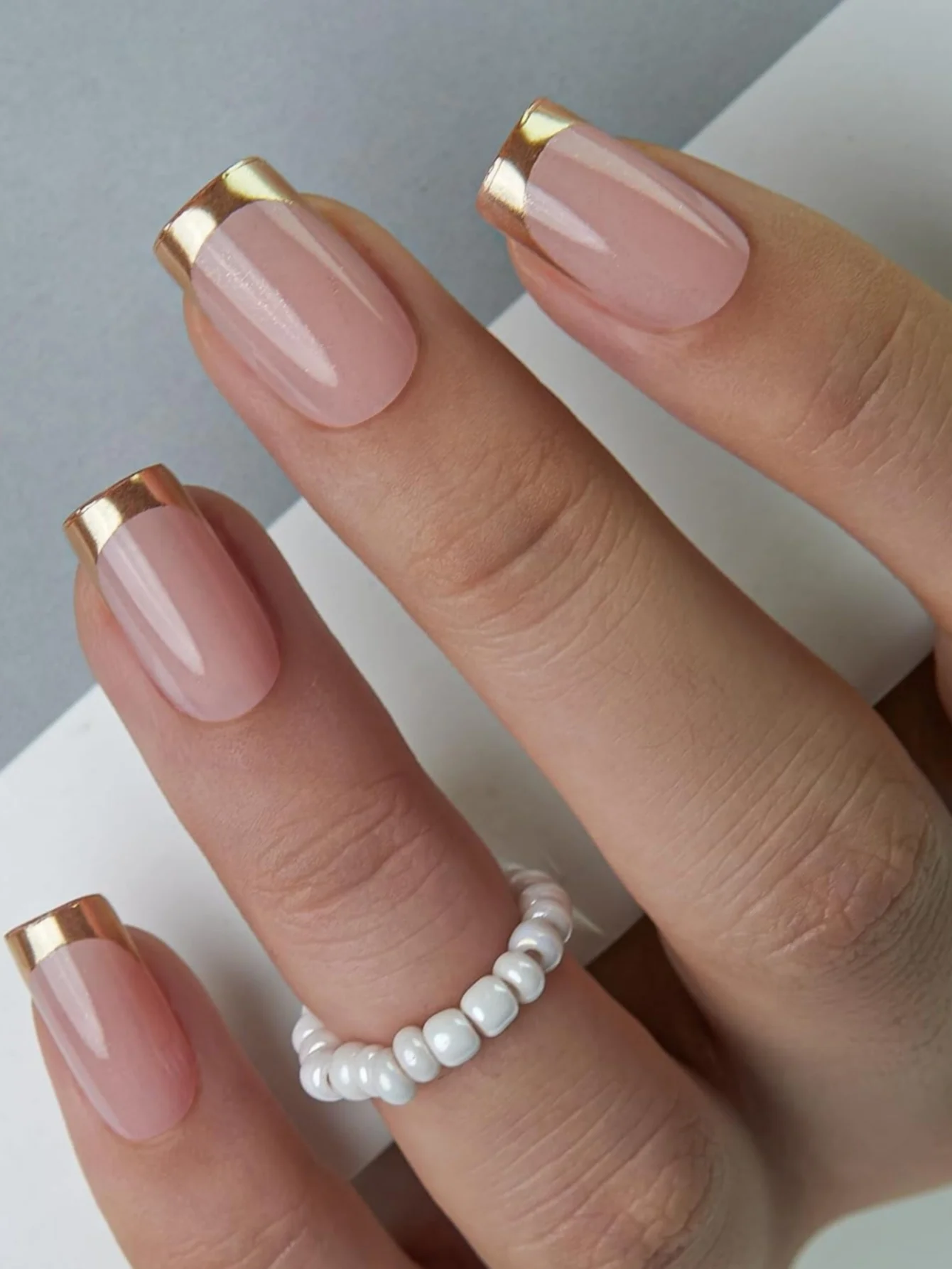 

24Pcs Short French False Nails with Glue Wearable Simple Square Head Press on Fake Nails Golden Edge Design Jelly Stick on Nail