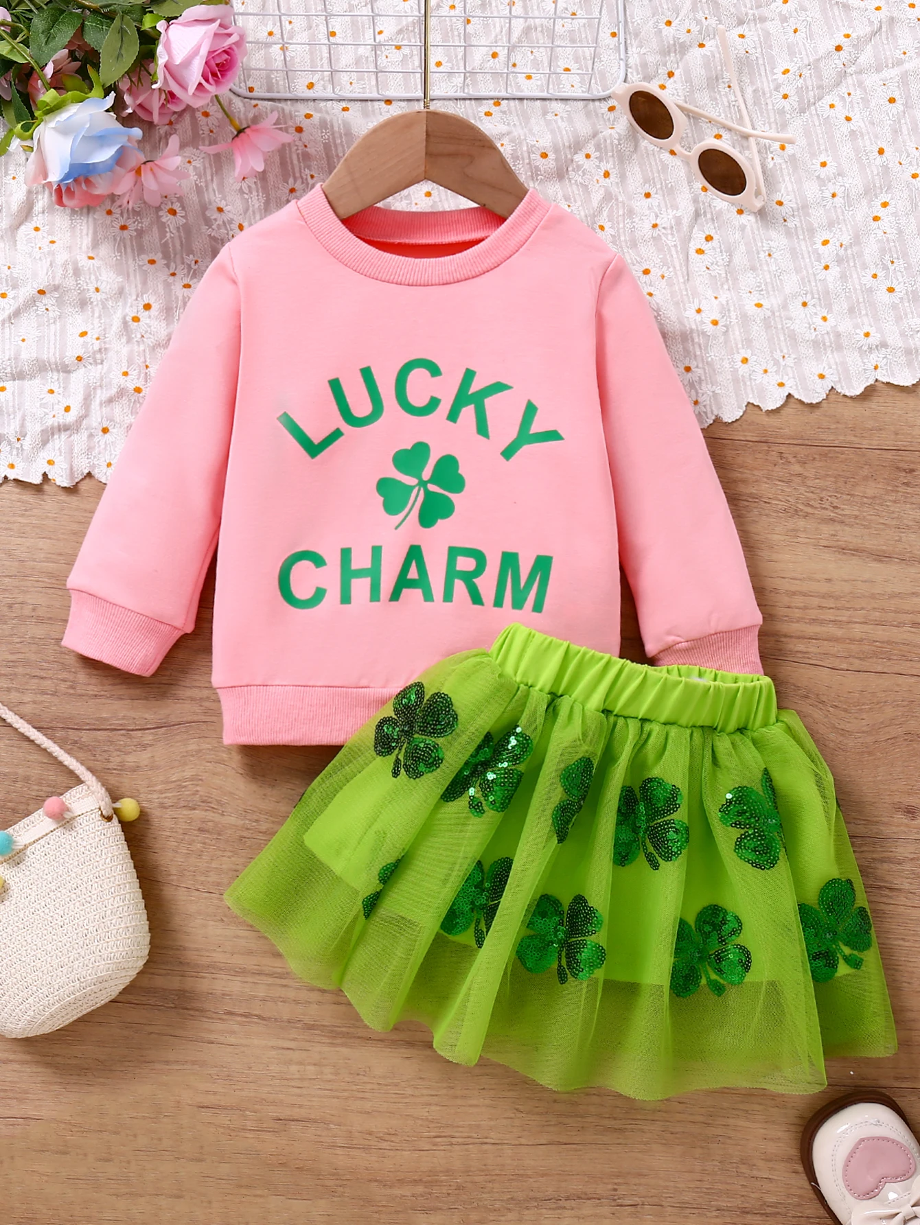 

2PCS Set Spring New Girls' Skirt Set St. Patrick's Day Letter Printed Hoodie+Clover Mesh Princess Skirt