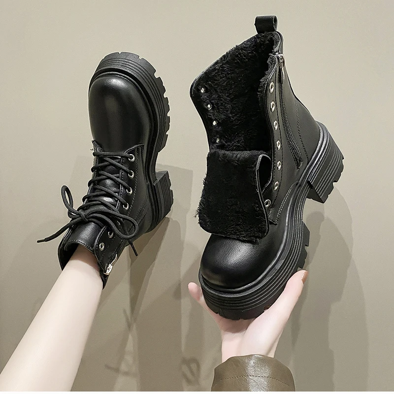 2022 donna autunno inverno bianco nero stivali in pelle scamosciata PU punta tonda scarpe stringate donna moda moto piattaforma Botas