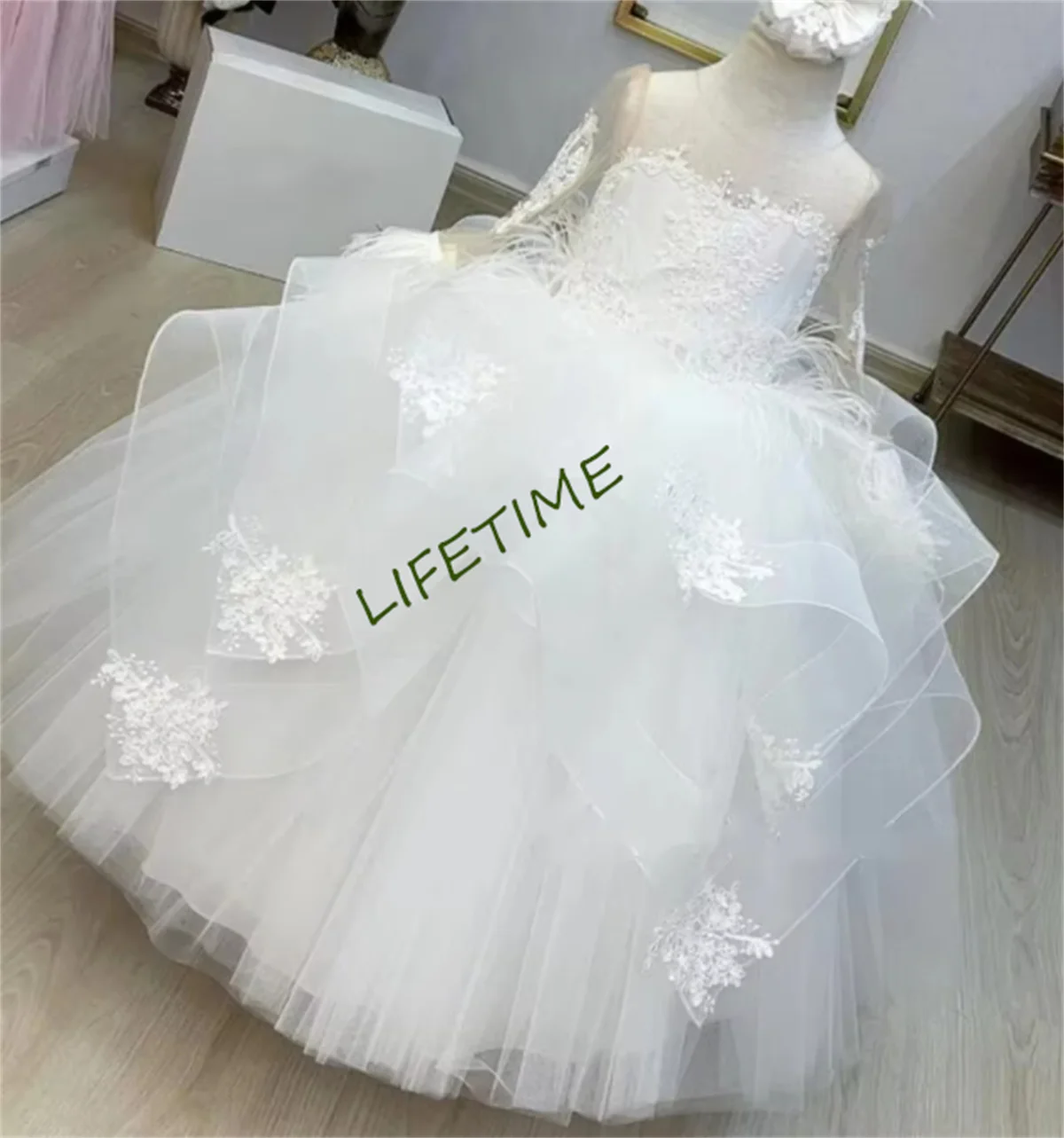 CustNew White Flower Girl Dress Long Sleeves Puffy Tulle Lace Pageant Gown Big Bow Baby Girl Party Gown First Communion Dresses