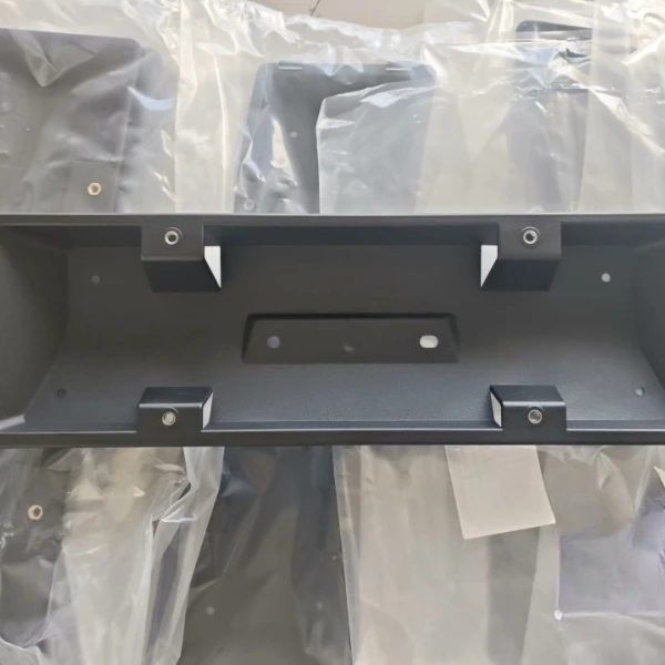 

Кронштейн крепления основания переднего номерного знака Tesla Model Y Juniper 2025 г.