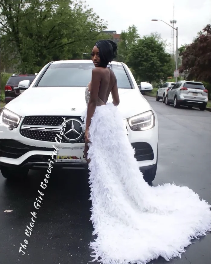 Silver White Luxury Short Homecoming Dresses Black Girls Glitter Rhinestone Pearls Prom Dresses Detachable Feather Trailing Gown