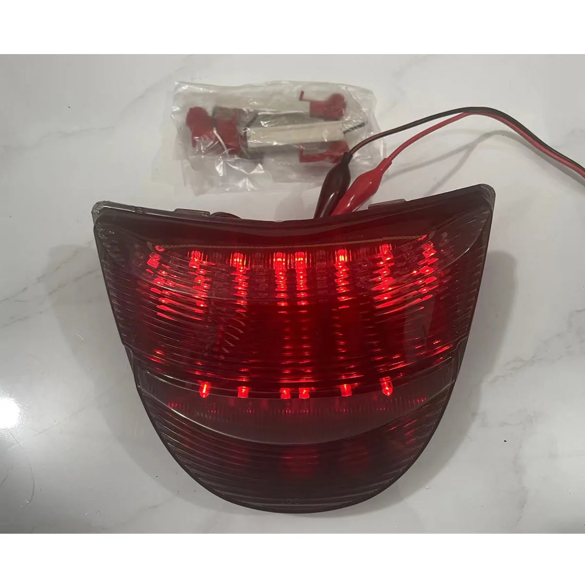 

For Honda CBR954 RR CBB900 RR Rear Tail Light Brake Turn Signals Integrated LED Light