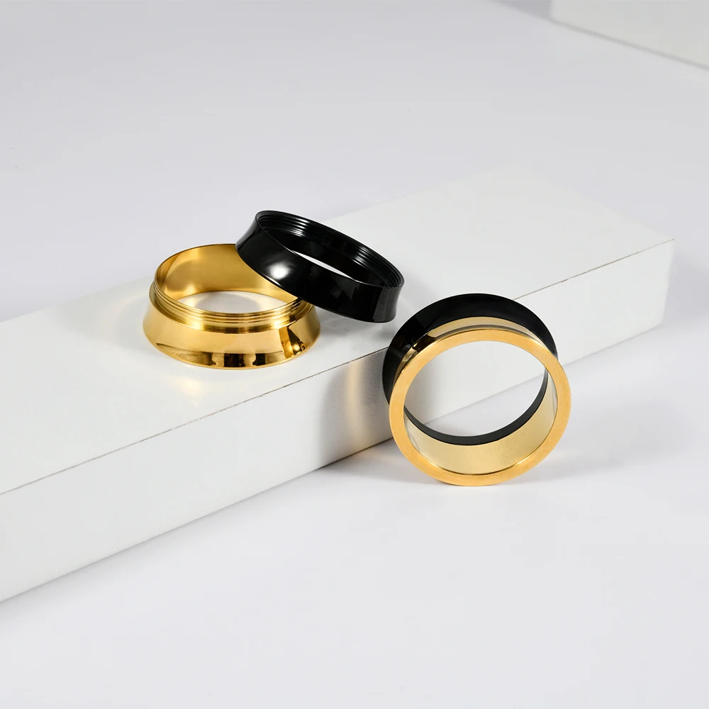 2-1 قطعة 2 في 1 مزدوج اللون أسود وذهبي مجوف متوهج لولبة داخلية أنفاق الأذن مقياس الصلب ستريشر توسيع السرج الأذن المقابس