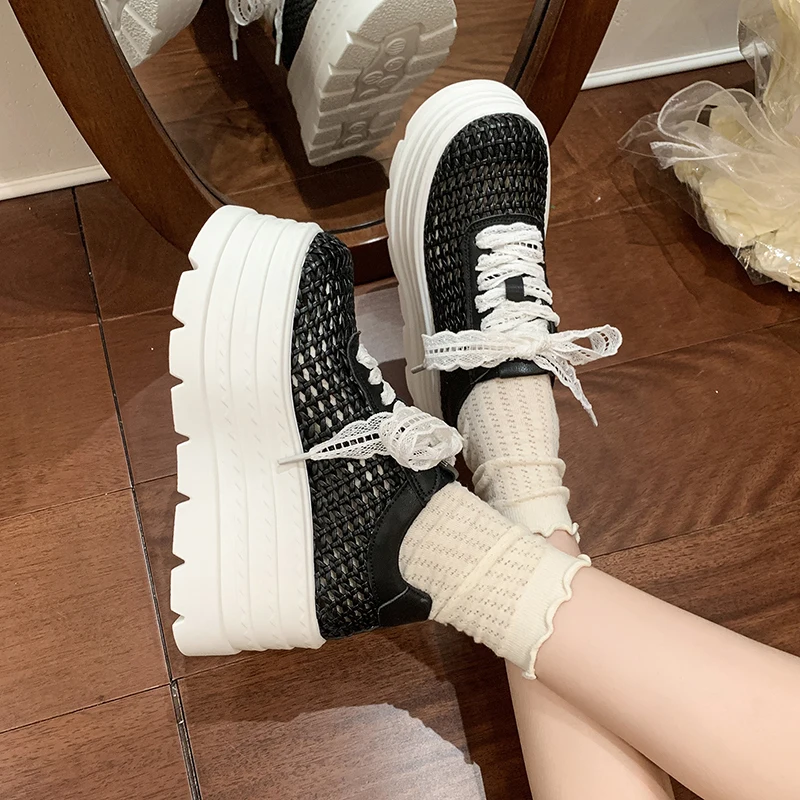 

Летние дышащие женские высокие кроссовки, тканые повседневные универсальные туфли на платформе с вырезами, кроссовки из микрофибры