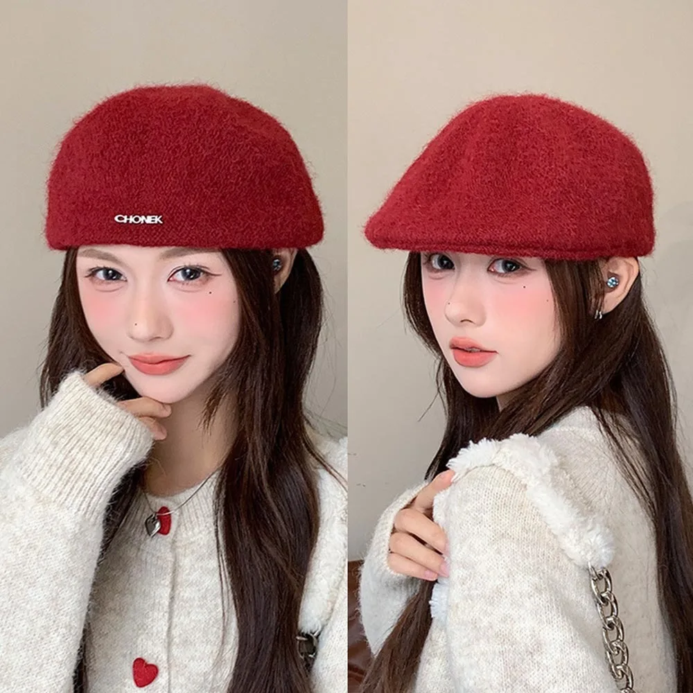 หมวกเบเร่ต์แฟชั่นฤดูหนาว สีพื้น สไตล์เรโทรฝรั่งเศส หมวกศิลปิน ดีไซน์หรูหรา เข้าได้กับทุกชุด หมวกเบเร่ต์ผ้าสักหลาดสำหรับผู้หญิง
