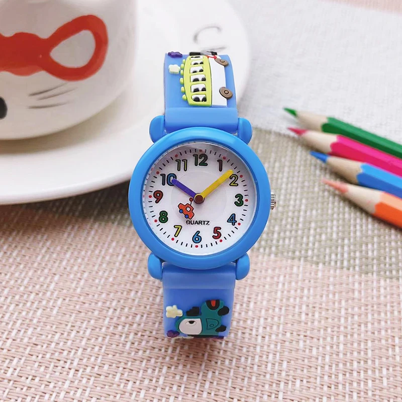 Chaoyada Fashion Jongens Meisjes Little Cars Cartoon Riem Auto Handen Persoonlijkheid Quartz Horloges Studenten Kids Cool Gifts Horloges