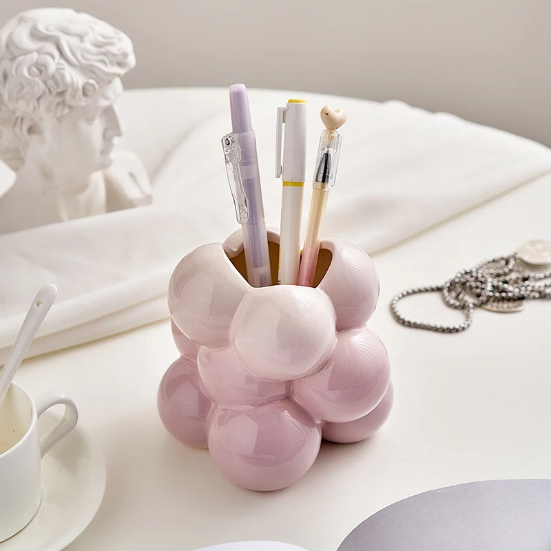 The product can be customized.European style grape ball pen holder, office table top, ornaments bedroom luxury sense makeup