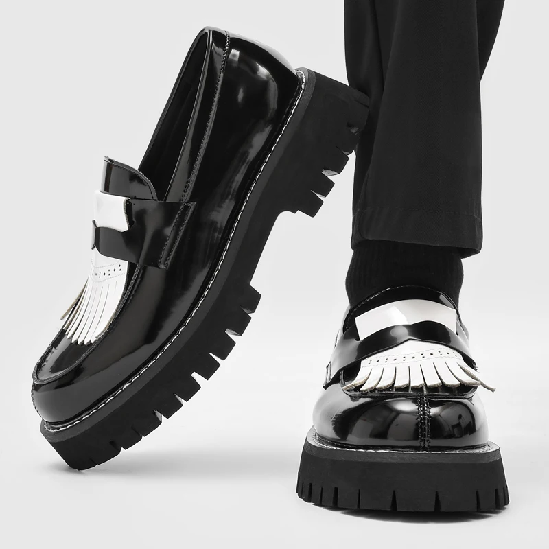 University Style Men Thick Soled Loafers Mirror Polished Anti Slip Color Blocking Tassel Versatile Shoes for Daily Commuting