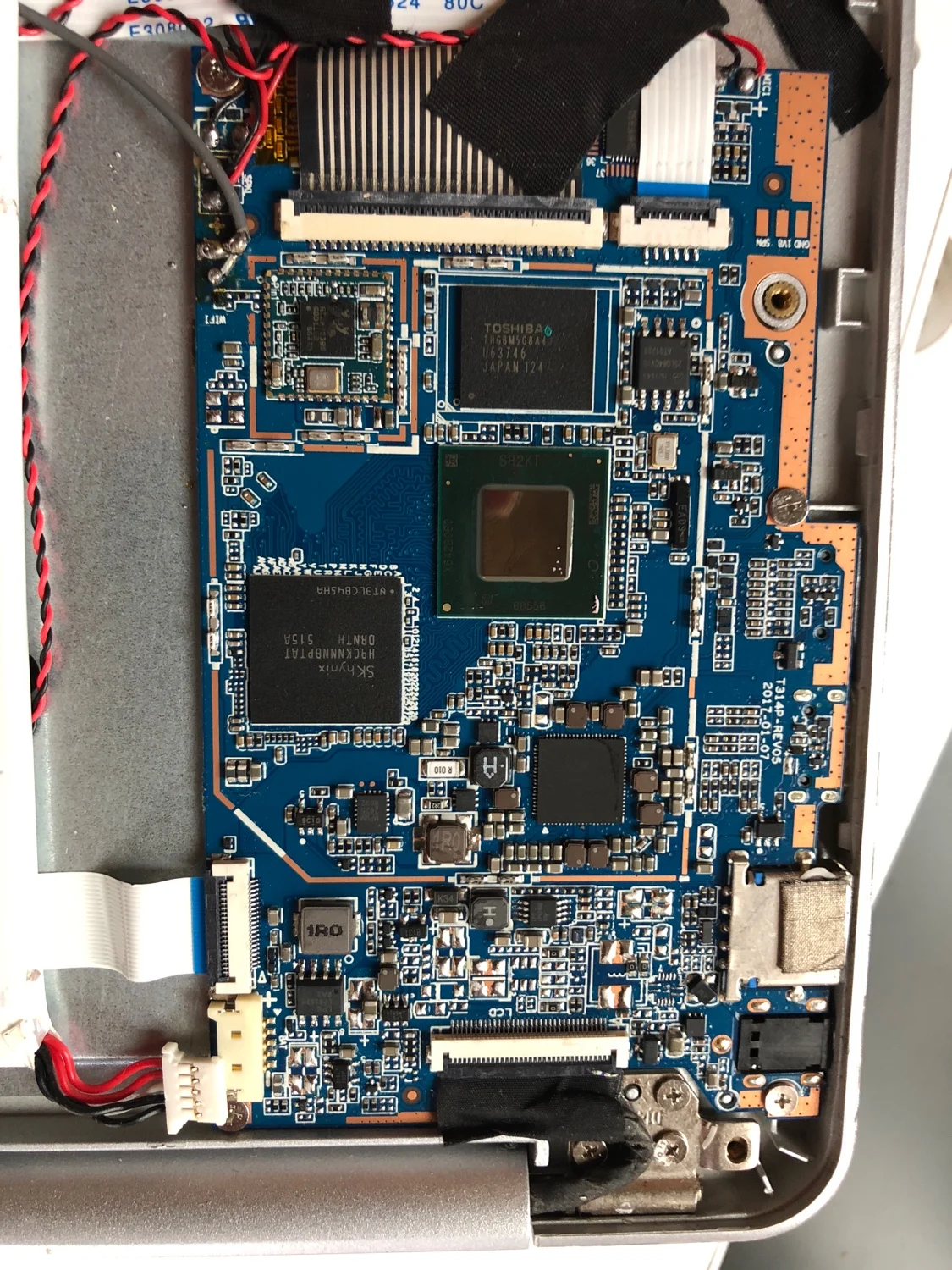 

Z8350 2+32 Win 10 Small motherboard