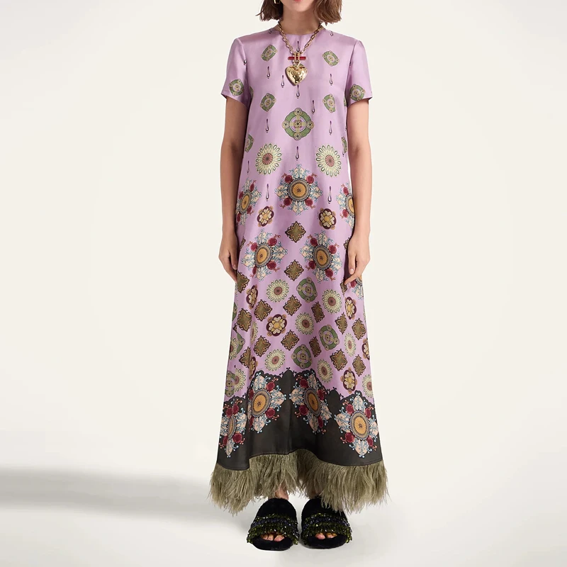 Damenkleid mit Federsaum, Locker Geschnitten, Langes Kleid mit Kunstblumenmuster, Rundhalsausschnitt, Kurze Ärmel, Maxikleid, Elegantes Urlaubs- und Strandkleid, Lässiges Sommerkleid