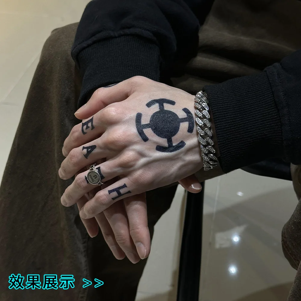 Anime One Piec Trafalgar D. Water Law Opisthenar Cosplay Adesivo per tatuaggi Adesivo temporaneo impermeabile Accessori per personaggi