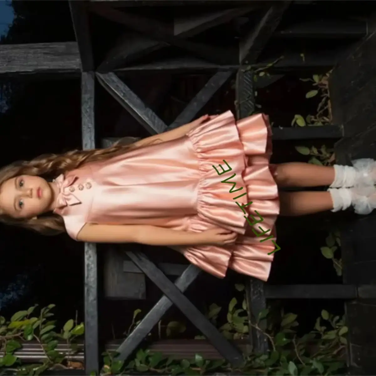 

Customized Pink Flower Girl Dresses For Wedding Satin High Collar Knee Length Cute Little Girl Elegant First Communion