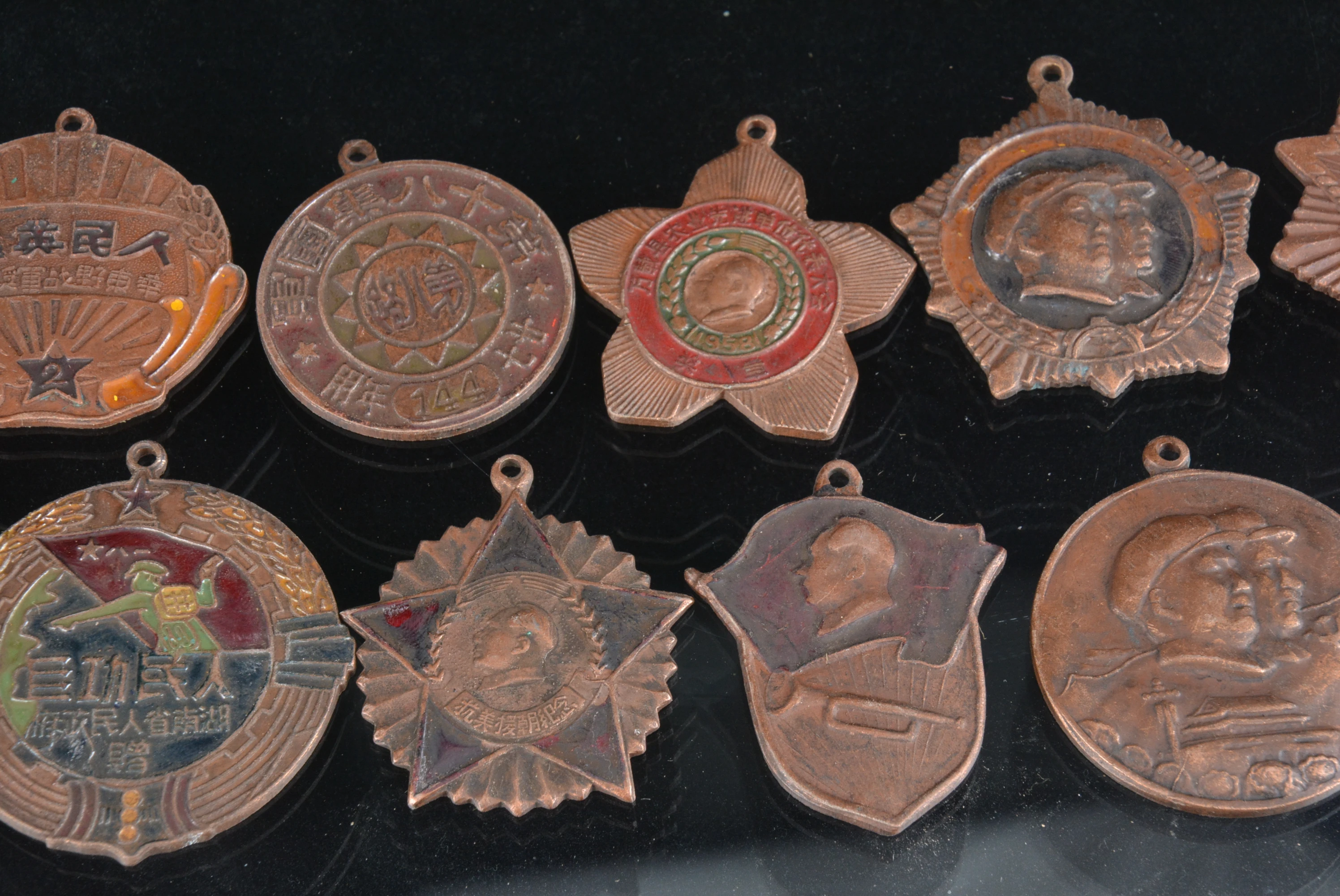 Rare old Chinese government issues World War II copper war zone commemorative coins statue,12 pieces/pack,Free shipping