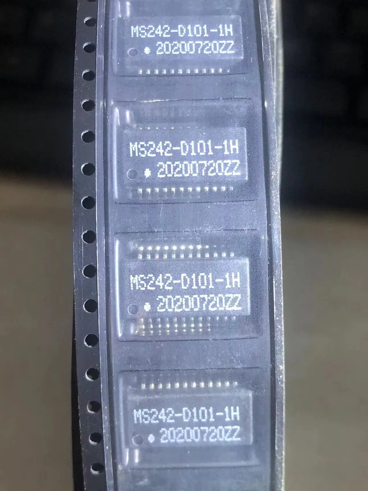 

MS242-D101-1H SSOP24 AIntegrated Circuit Chip IC