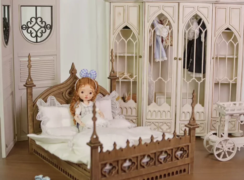 Gothic 1:6 1:8 1:12 Miniature Furniture DIY Kit: Display Cabinet, Screen, Vanity & Bed - Unpainted Wood Model for BJD Dollhouse