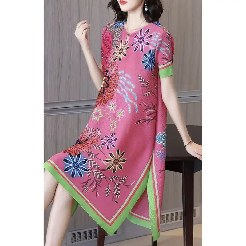 

Dress female 2023 summer new pleated printed short-sleeved dress fashion age-reducing and slimming elegant slit a-line skirt
