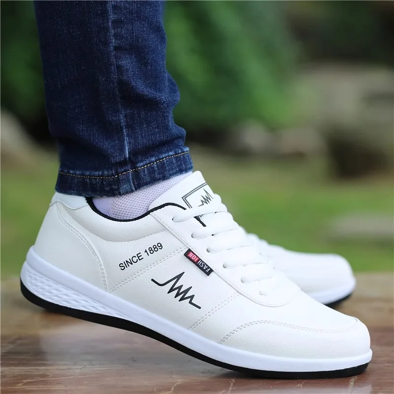Summer men's shoes sports and leisure student running teen boys labor insurance board