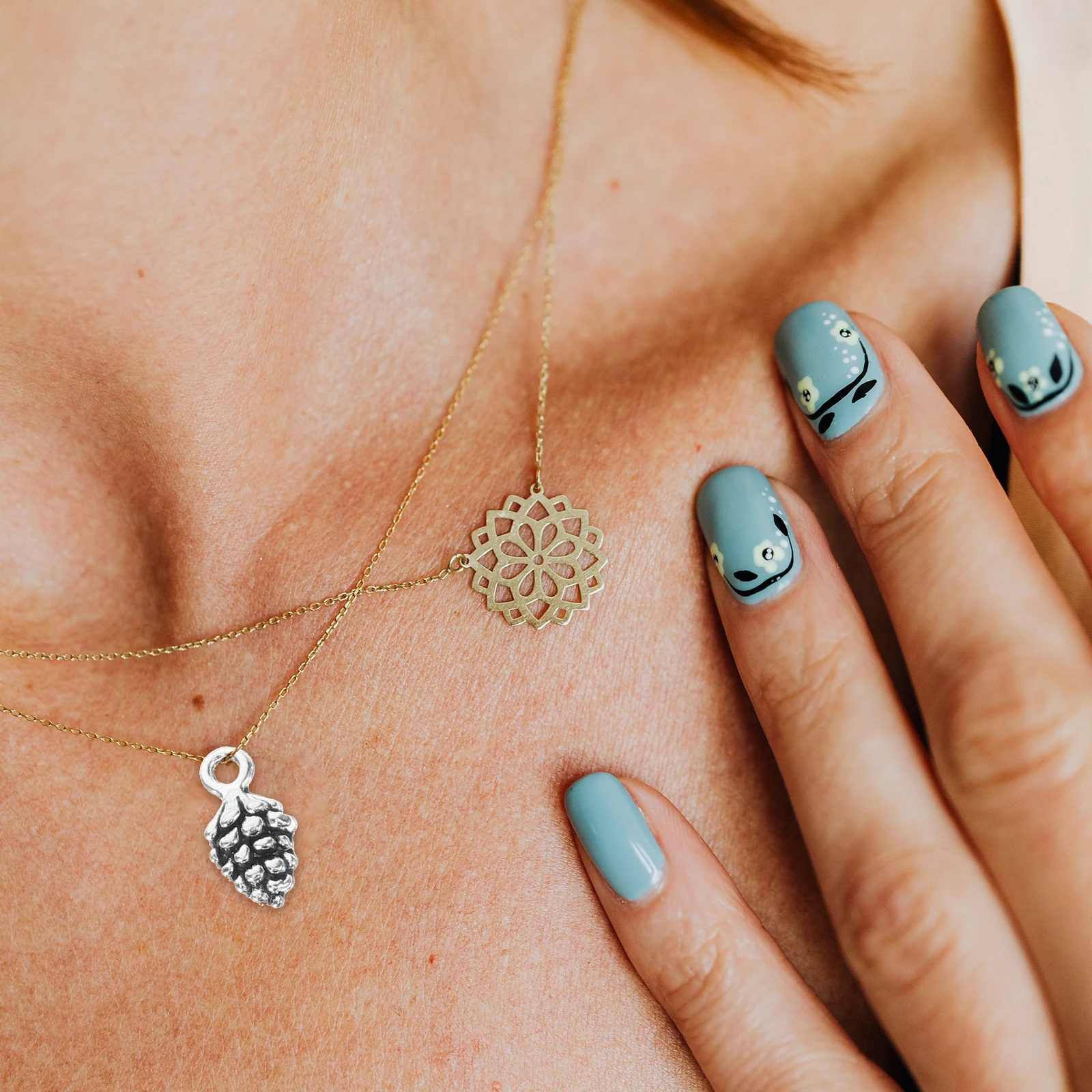 

50 шт., рождественские подвески из сосновой шишки из сплава, серебряные подвески «сделай сам», для ожерелья, браслета, серьг, праздничные украшения «сделай сам»