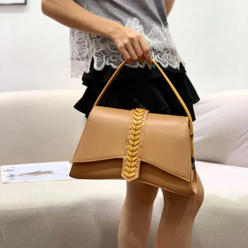 Retro Flip Style Women's Handbag Casual Color Blocking Wheat Ear Weaving Decoration Crossbody Bag Single Shoulder Commuting Bags