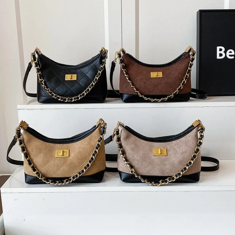 

Elegant Minimalist Shopper Bag For Leisure Women With Crossbody Strap And Solid Color Luxury Feature