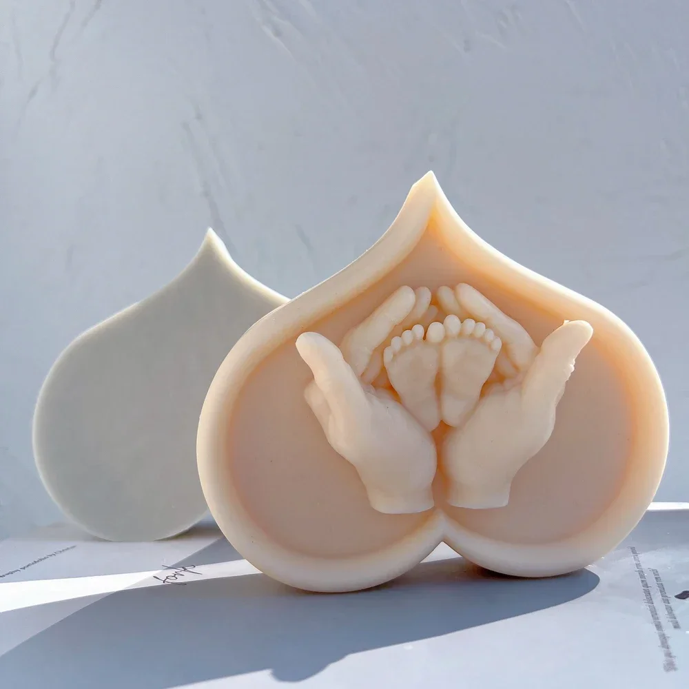 Hand hold Feet Soy Wax Candle Mould Power Hands Heart Silicone Mold For Father's Day Home Decor