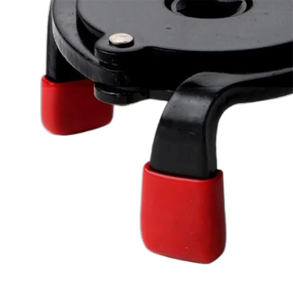 

A002 Universal Oil Filter Wrench Adjustable 3 Jaw Oil Filter Removal Tool Three-Jaw Filter Wrench for Car Removing Oil Filter