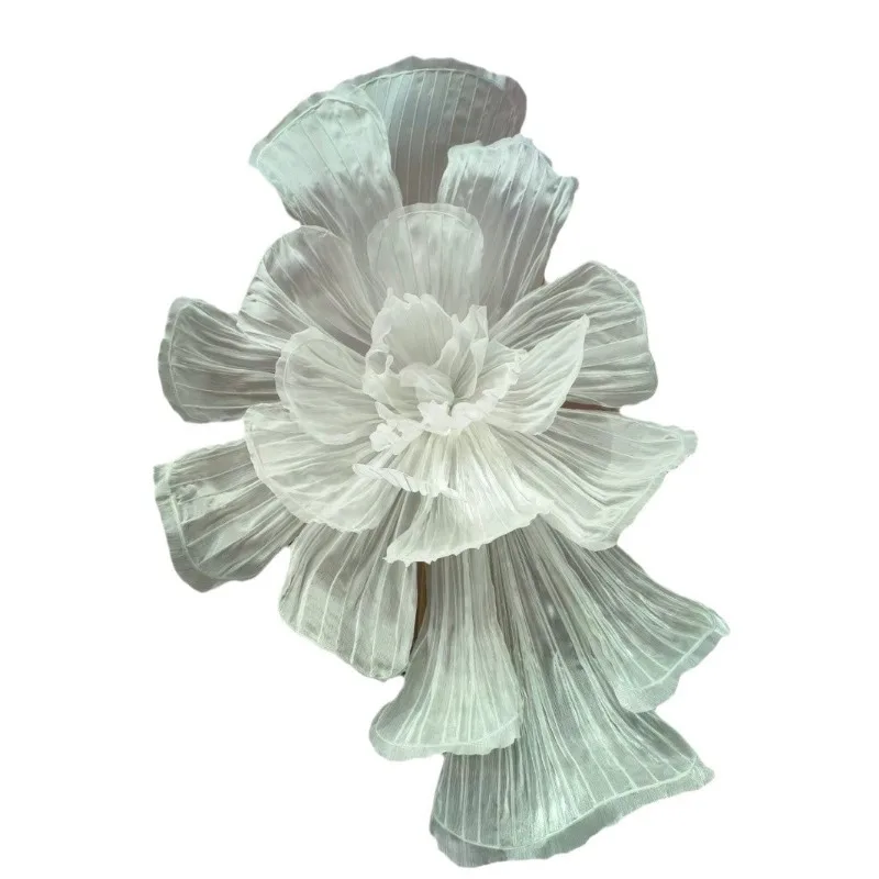 

White giant silk yarn pearlescent beauty plastic flower wedding background flower decoration handmade window beauty Chen
