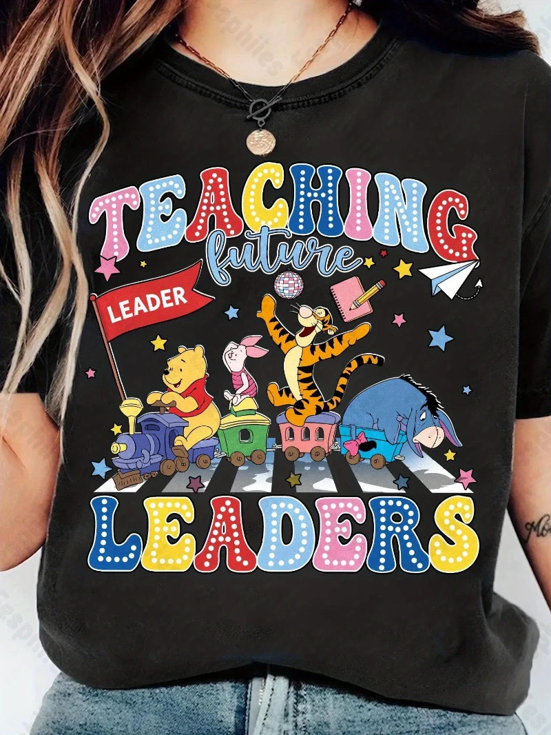 Camiseta retro 'Educational Future Leader' para mujer: diseño de dibujos animados de oso lindo, camiseta informal suave y transpirable con cuello redondo