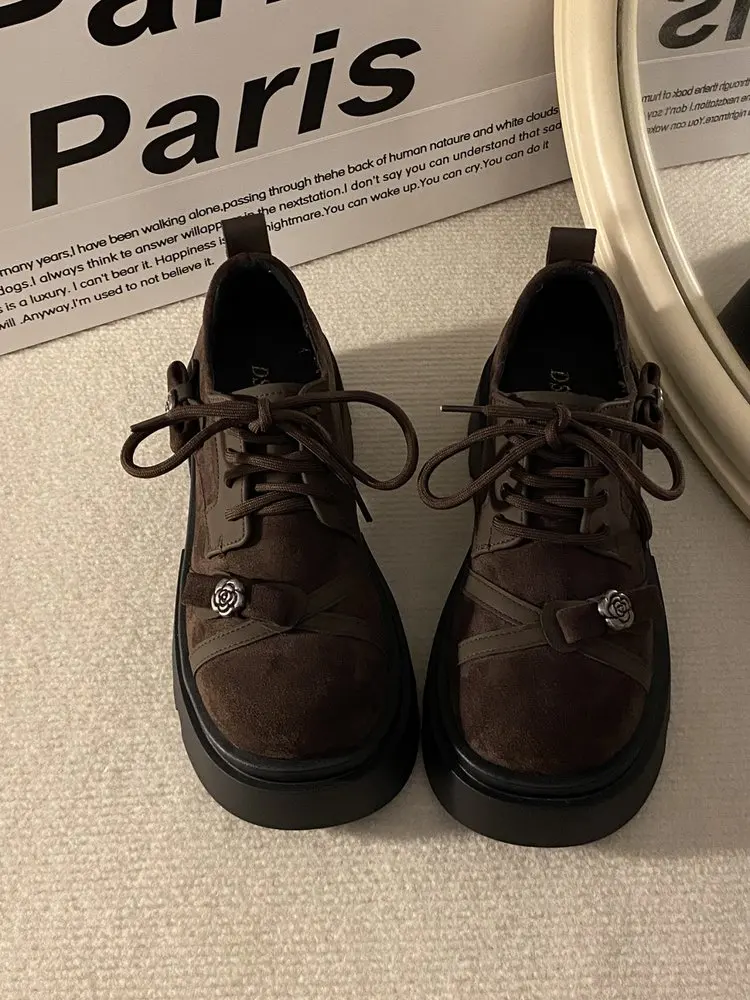 Damen Y2K Trendige Plateau-Schuhe mit Rosenschnalle und Riemen, Chunky-Sohle, Modische Coole Schuhe für Festival, Shopping, Date, Party – Detail 9